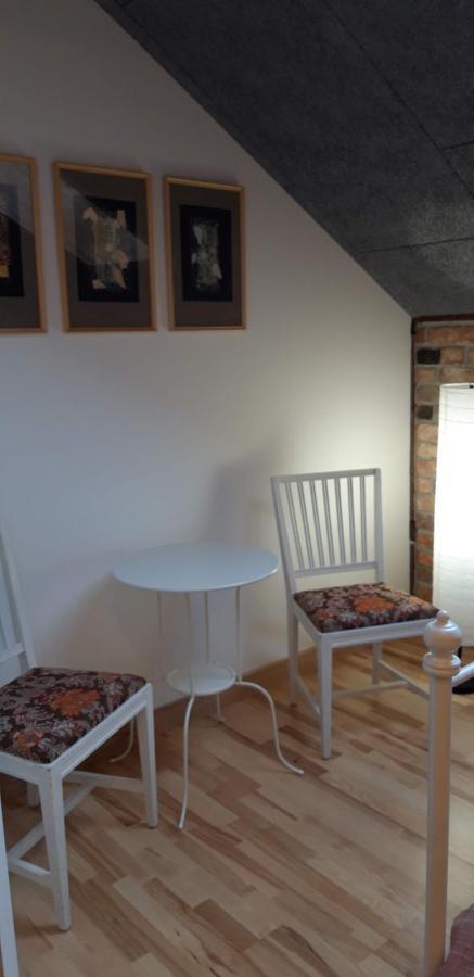 Metras Maja Hotel Aizpute Bagian luar foto