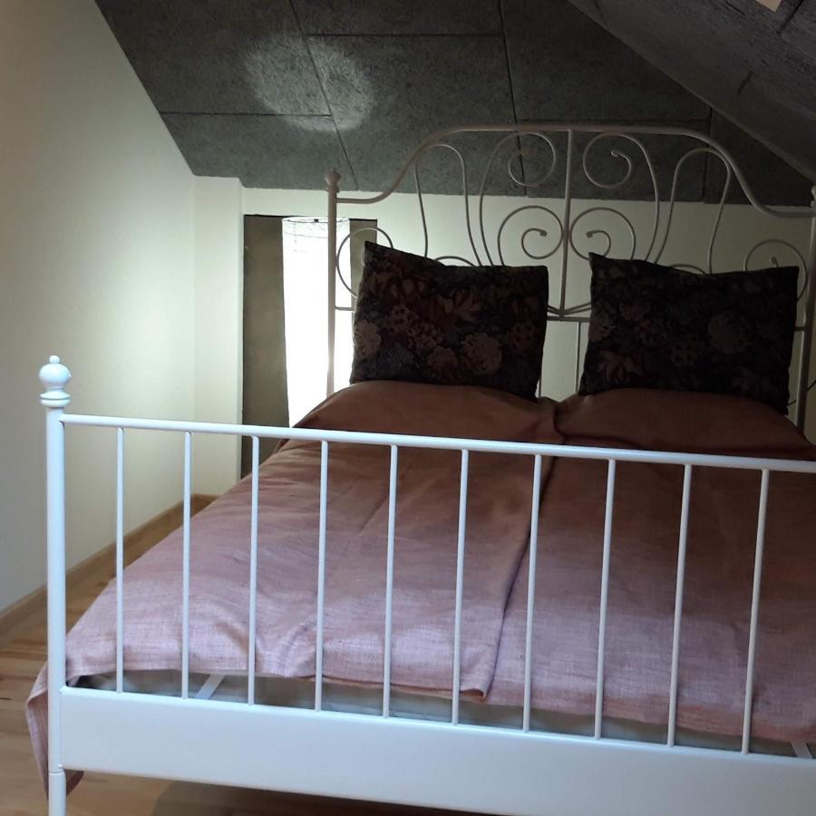 Metras Maja Hotel Aizpute Bagian luar foto