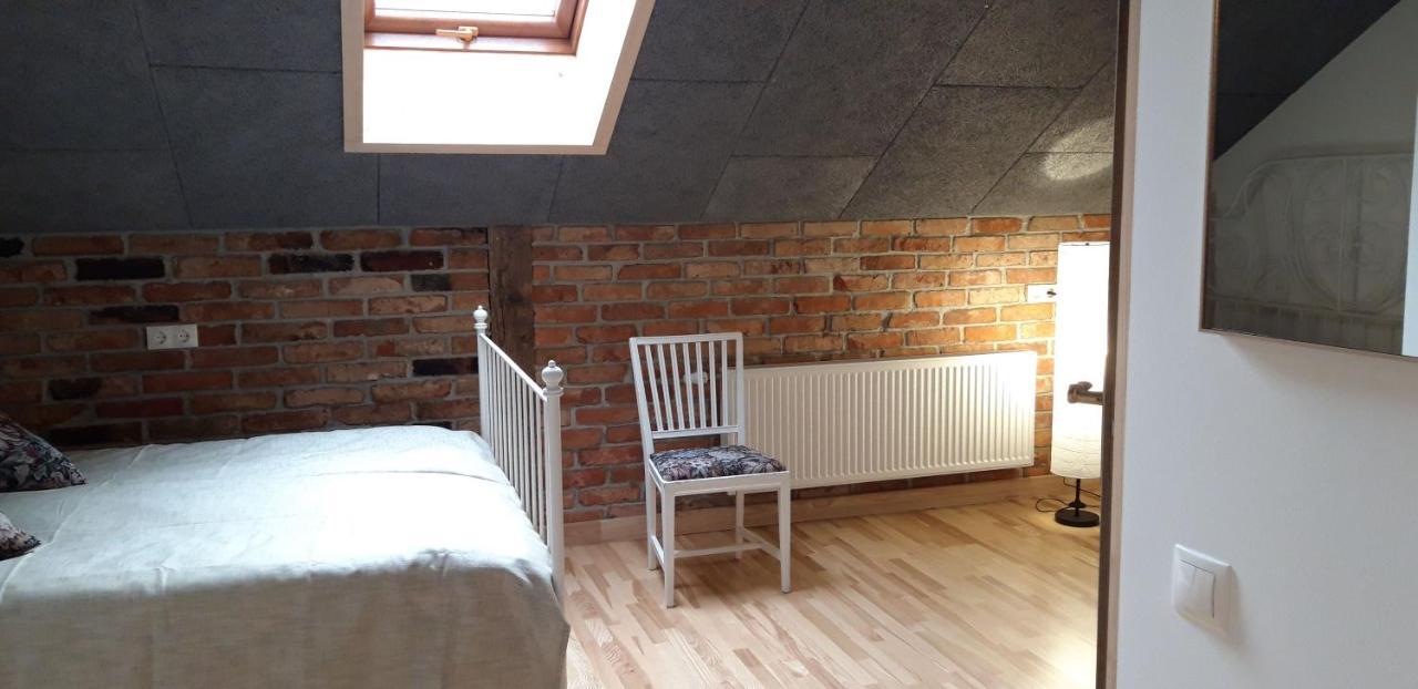 Metras Maja Hotel Aizpute Bagian luar foto