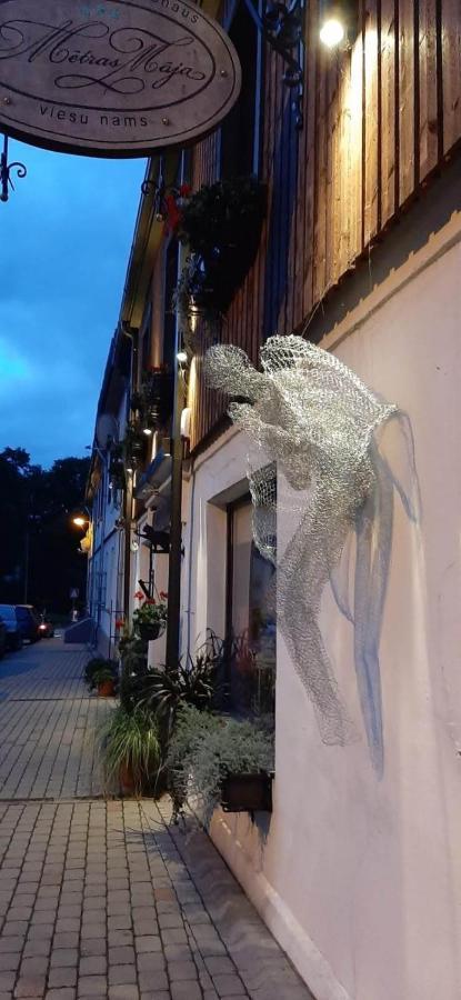 Metras Maja Hotel Aizpute Bagian luar foto