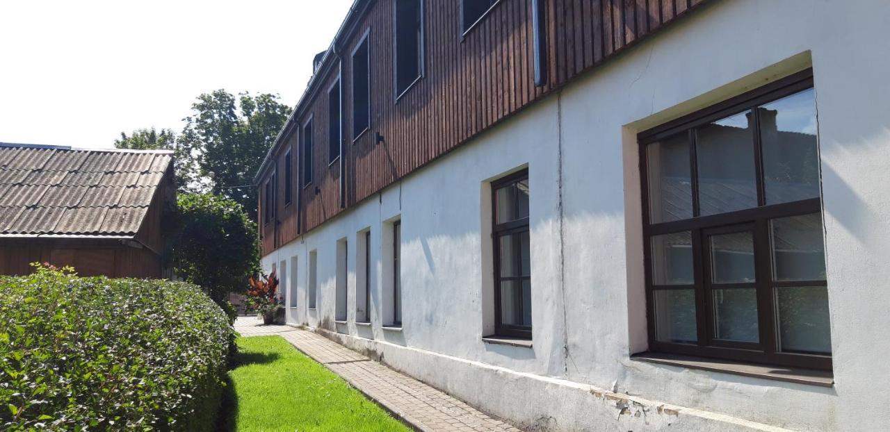 Metras Maja Hotel Aizpute Bagian luar foto